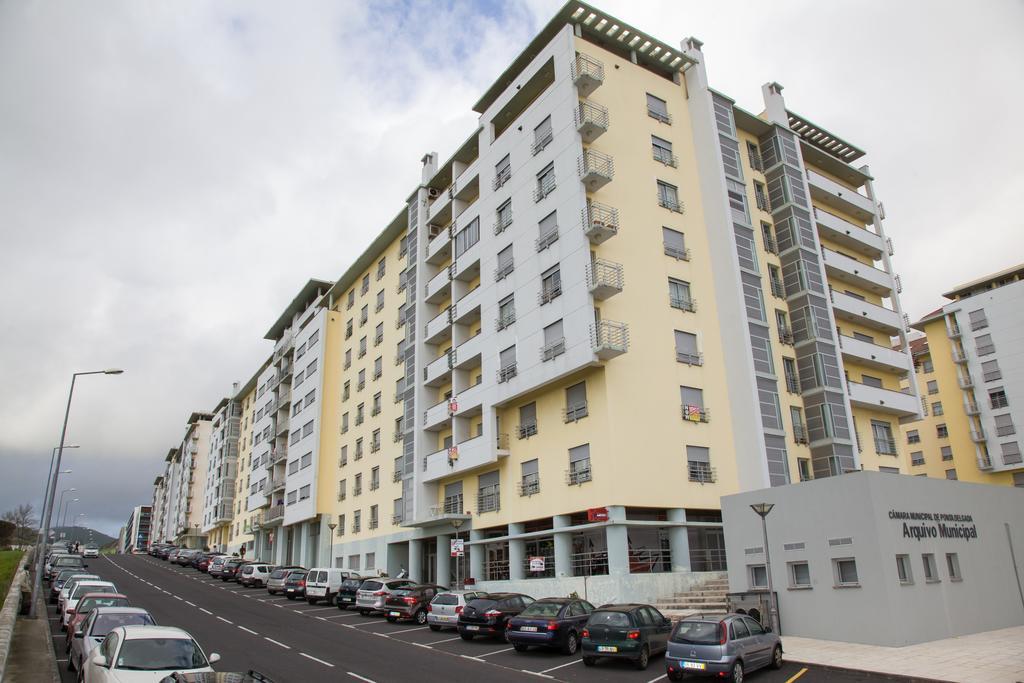 Apartment T3 In Downtown With Sea View Ponta Delgada  Room photo